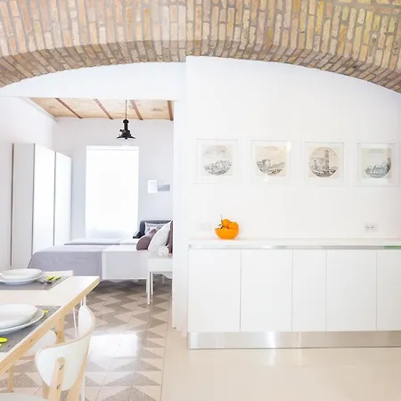 Lilli Vatican White Domus