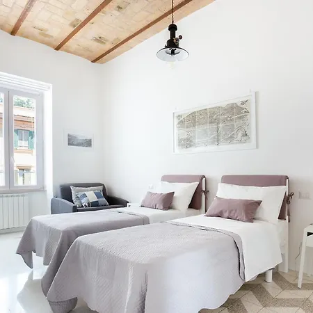 Lilli Vatican White Domus * Rome