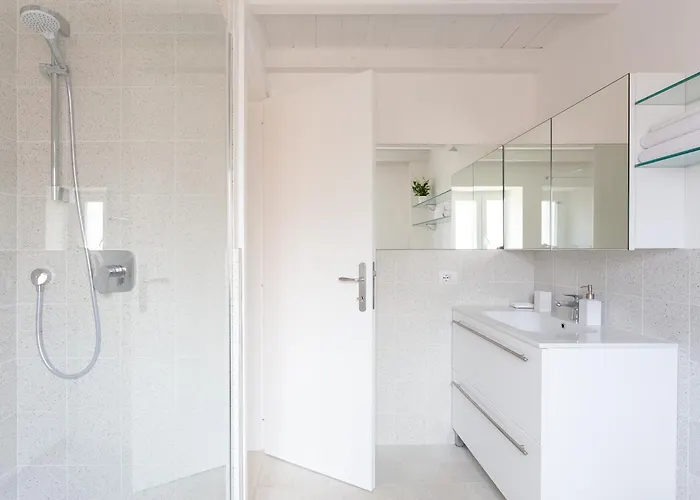 Lilli Vatican White Domus